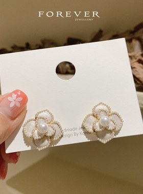 新款复古造型精致个性洋气花朵简约气质新娘珍珠项链耳环两件套装
