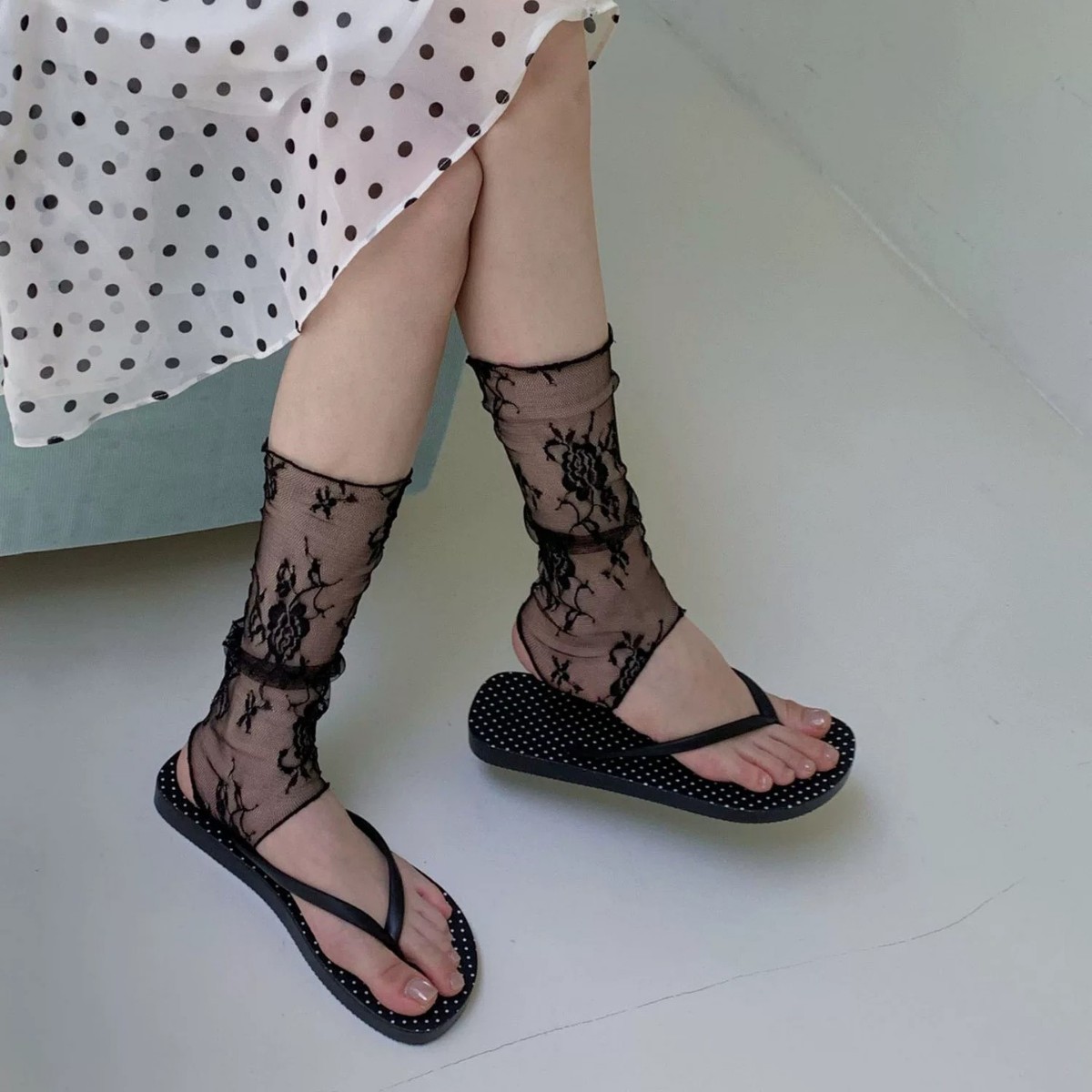 夏季蕾丝网纱透气女中筒袜
