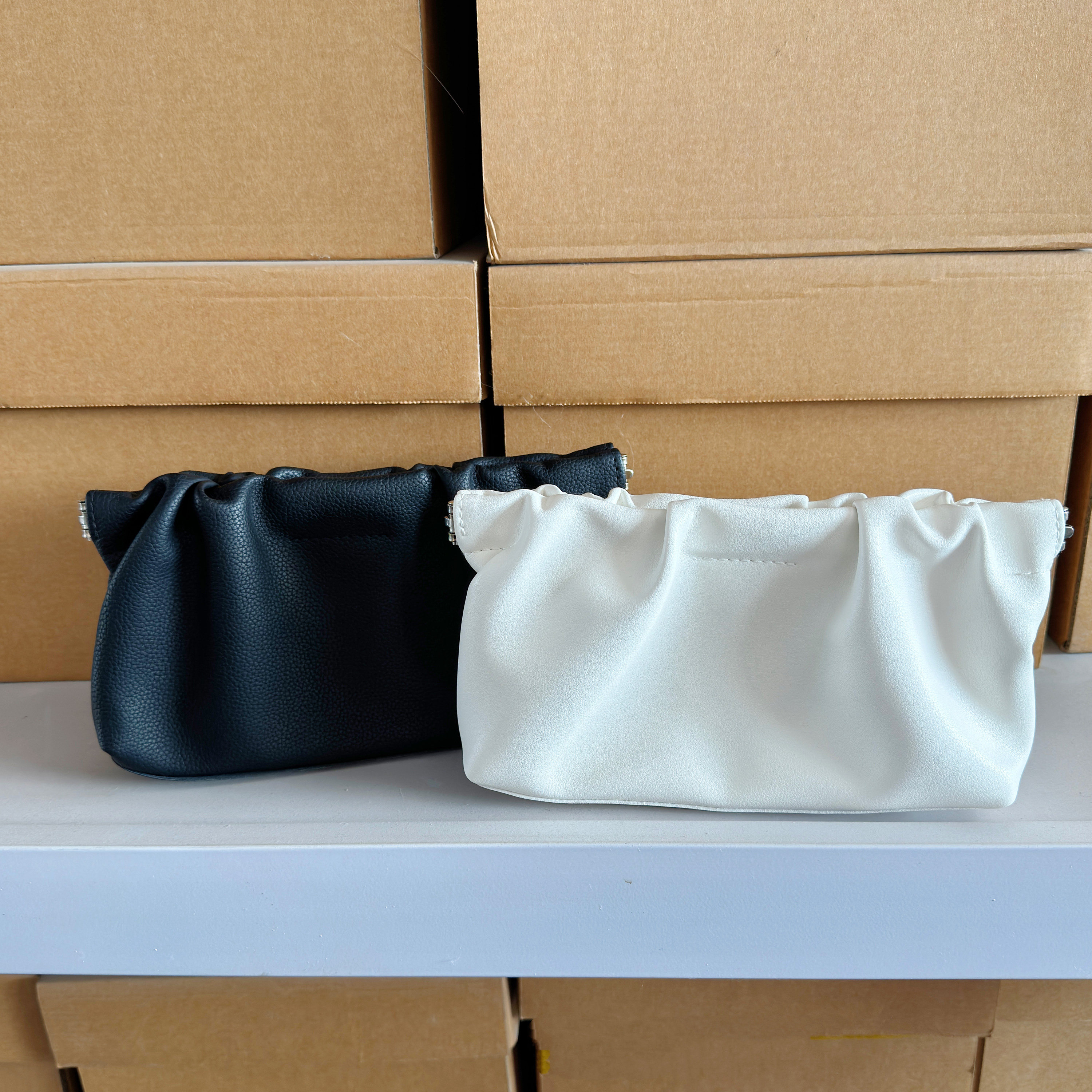 手拿便携简约风化妆包工具创意弹片收纳包皮质皮革收纳包,收纳整理,化妆包,淘宝优惠券,粉丝福利购,淘宝优惠卷