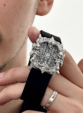 新款道系山鬼花钱硅胶磁扣腕带辰龙年貔貅新中式国风时尚手环手带