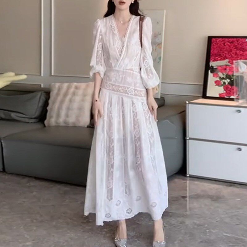 法式浪漫度假风拼接连衣裙女2025春夏新款高级感收腰大摆开叉长裙