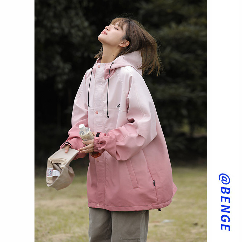 粉色冲锋衣女外套2024新款大码女装F运动棒球服春秋季宽松休闲上