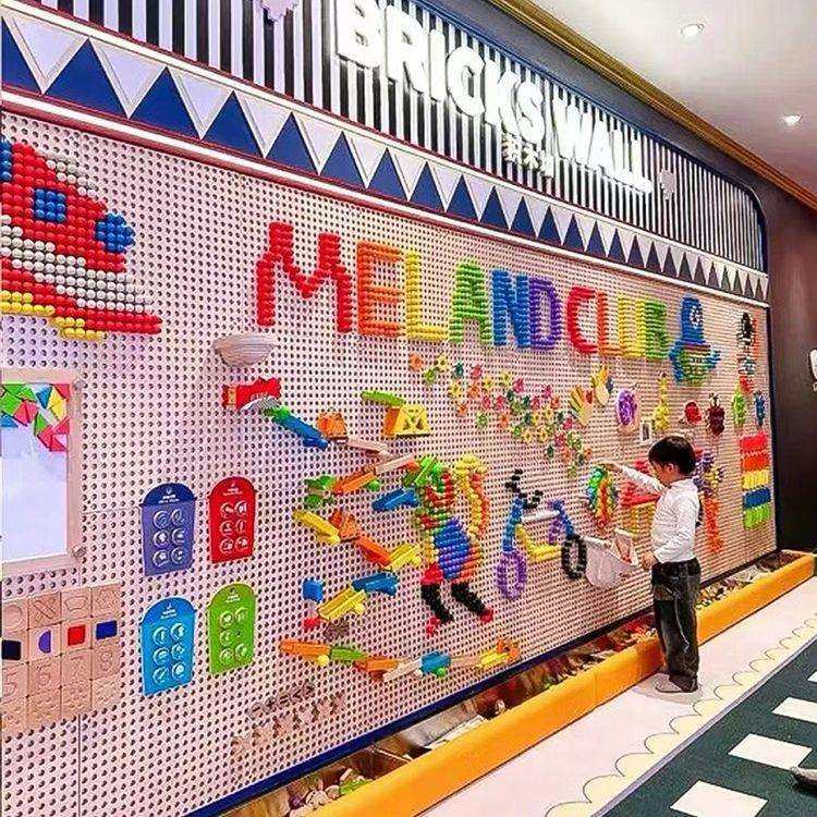 幼儿园走廊墙面玩具益智洞洞板积木墙墙上插孔游戏板儿童早教互动