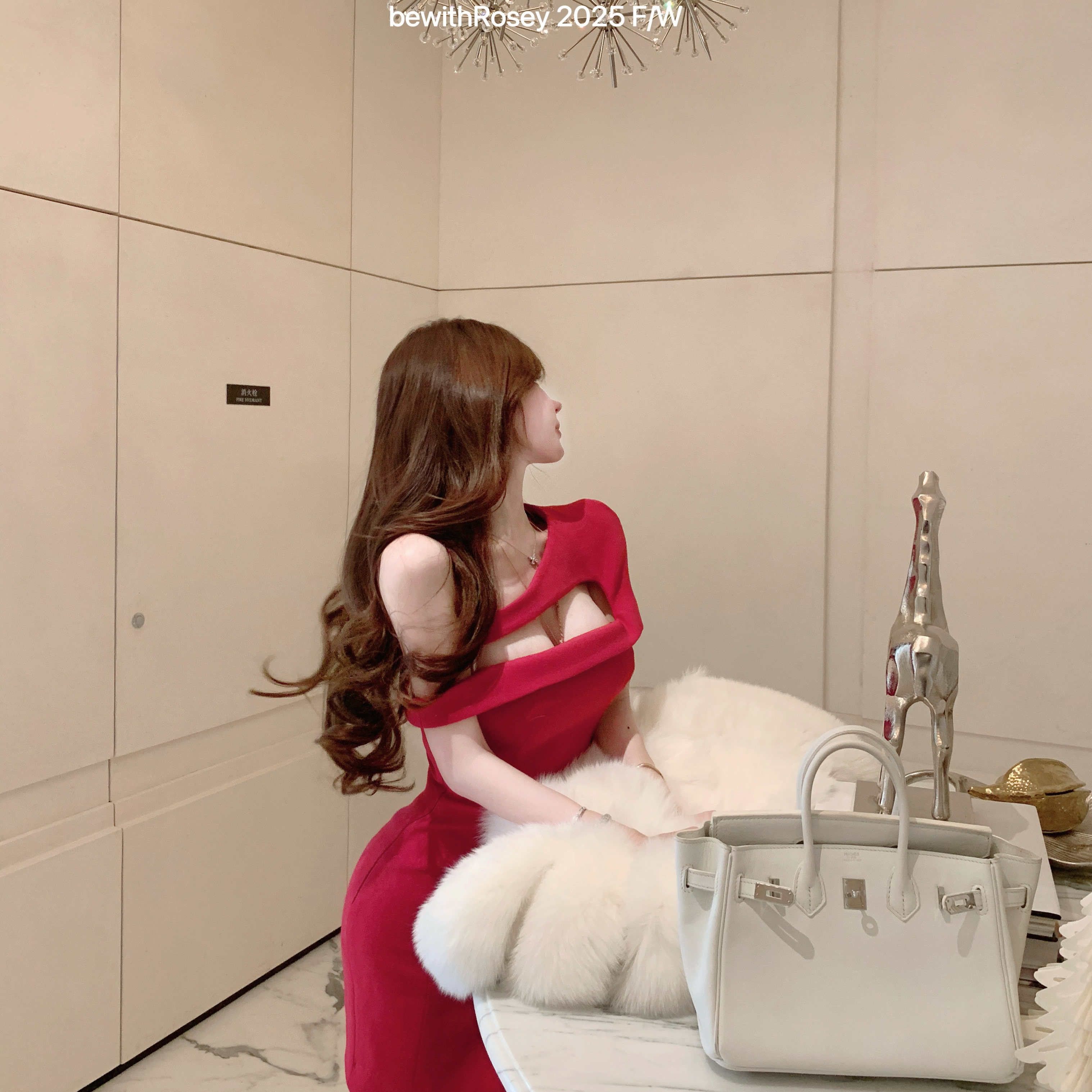 bewithRosey【无法抗拒的她】圣诞洋红双色单肩厚版修身连衣裙