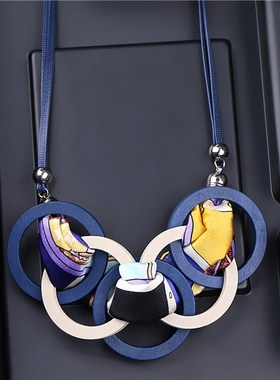 2021年新款时尚配白t的项链女夏百搭锁骨链夸张小裙子毛衣链配饰