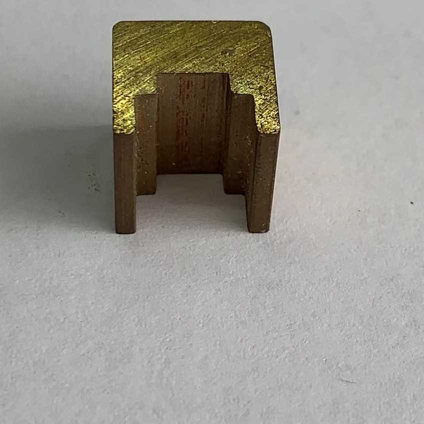 金属五金 整流上用的电子接插件 电子配件 冲压件 精密五金件