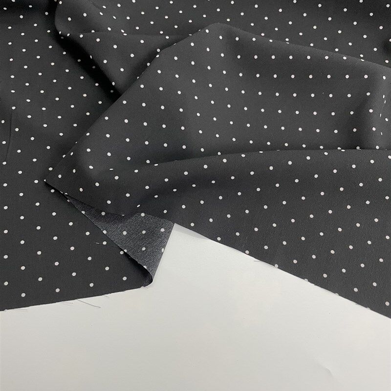 E644夏季黑底小白点印花雪纺布头 柔软垂坠透气连衣裙上衣diy面料
