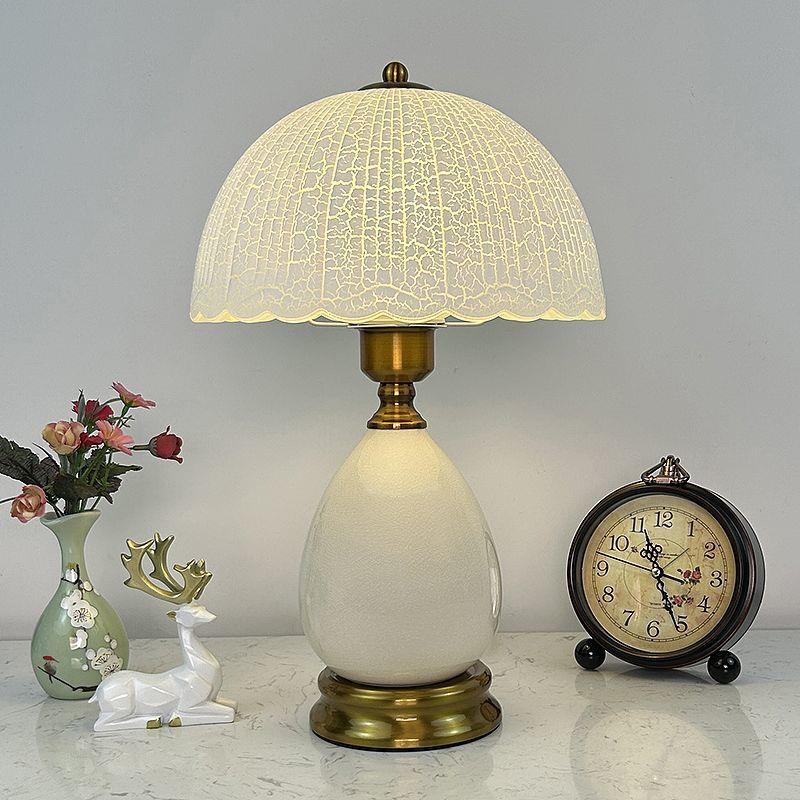 浪漫奶油风台灯卧室床头柜台灯复古温馨时尚书房简约现代欧式台灯