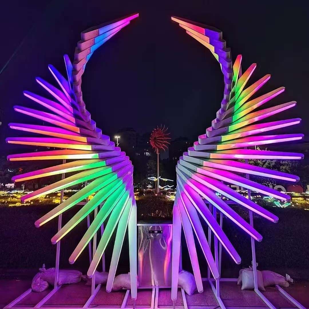 天使之翼景观造型灯人体感应美陈装饰灯网红互动翅膀发光装置