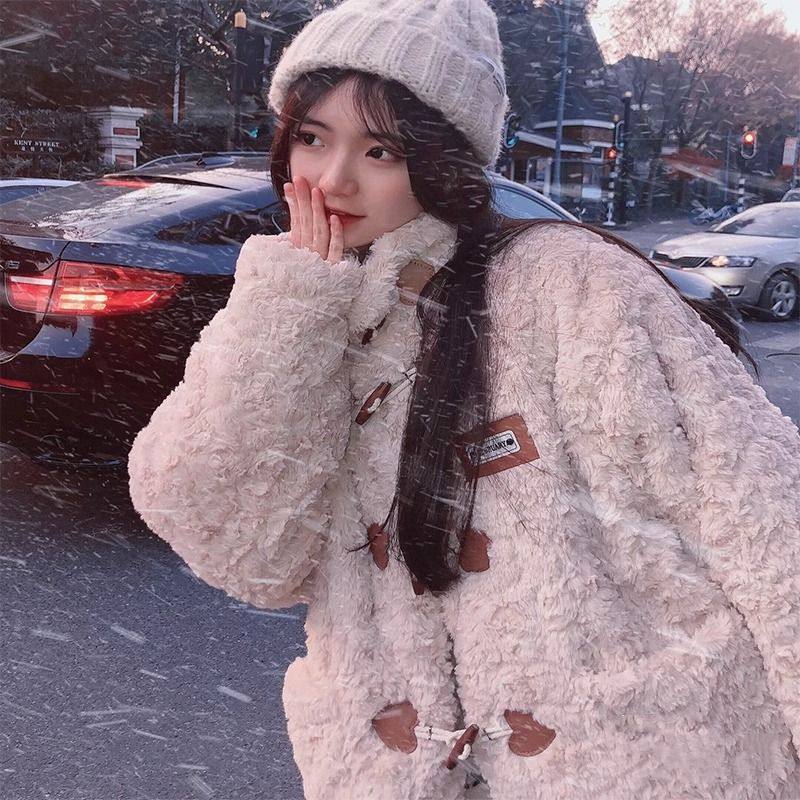 特价原版布料抖音质量牛角扣加厚毛茸奶fufu羊羔毛外套女