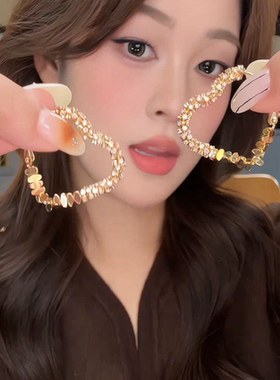 铜合金耳饰 ZHENWEI/甄薇  拼接设计碎银爱心耳环女高级感耳饰