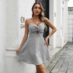 海边沙滩裙小个子夏季V领挖洞露背格子吊带无袖连衣裙短裙女DRESS