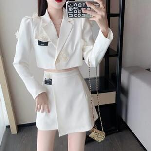 气质立体花朵服装外套秋装xx宽松西短款黑女色西上衣不规则短裙套