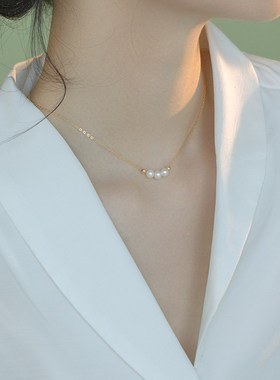 项链2024新款女锁骨链淡水珍珠简约轻奢小众设计感极简微笑妈妈款