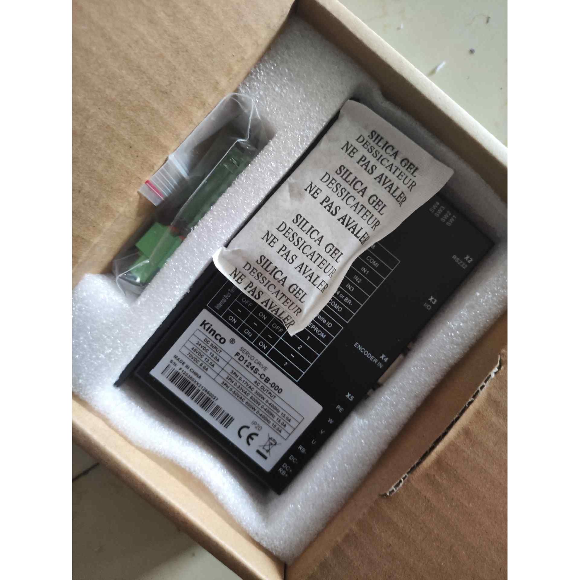 步科fd124s-cb-000伺服驱动器有22台货号货号，打