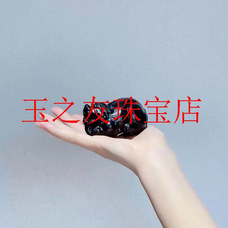 新疆和田玉墨玉雕刻貔貅手把件