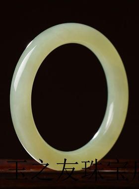 和田玉色手镯浅青玉胖圆条玉镯子新疆青白玉手镯冰晴水湖水绿女款