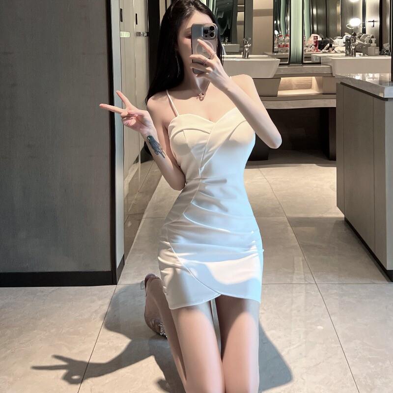 春装2025年新款女夜 店性感女装低胸v领吊带连衣裙紧身褶皱包臀裙