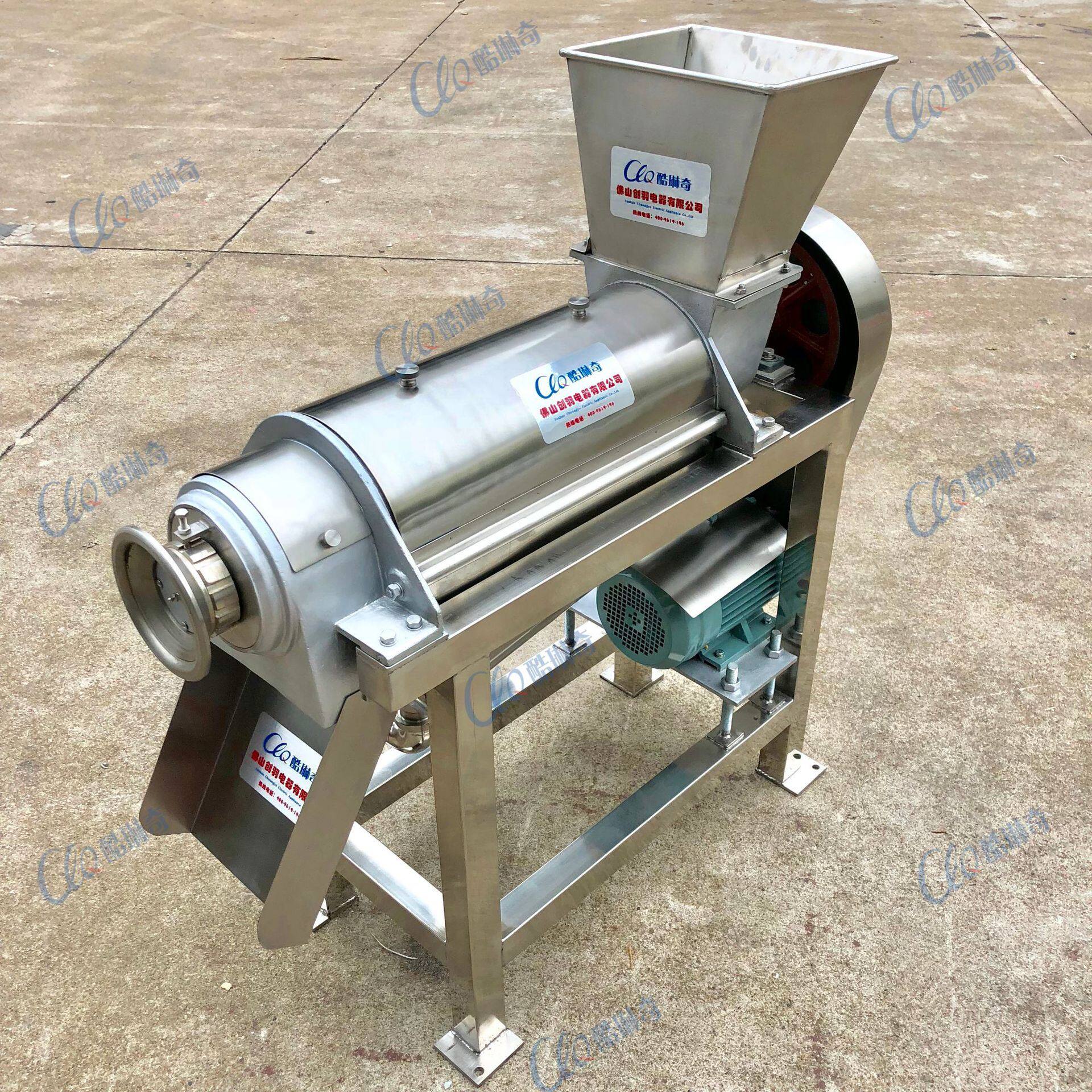 云南菠萝凤梨皮压榨机提取果汁压滤机 果蔬单螺杆原汁青菜榨汁机