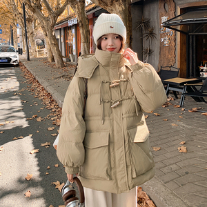 韩版洋气卡其色保暖连帽羽绒服女2025冬季新款显瘦加厚白鸭绒外套，女装羽绒服，浙宝007A（原150A)