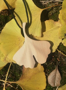 银杏叶项链  木项链 纯手工雕刻 素雅 毛衣链 礼物 文艺古风项链