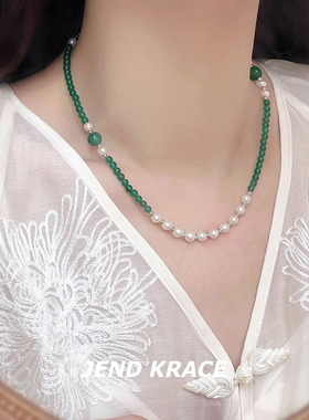 新中式绿色珍珠项链女2024新款爆款轻奢锁骨链小众V设计高级感颈