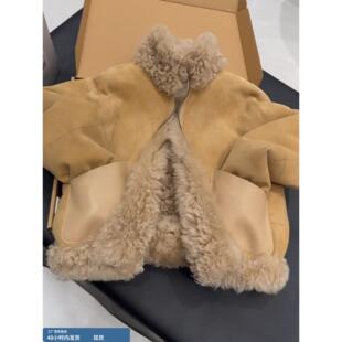 2025新款爆款卡其色皮毛一体小香风短款羊羔绒加厚毛毛外套女秋冬
