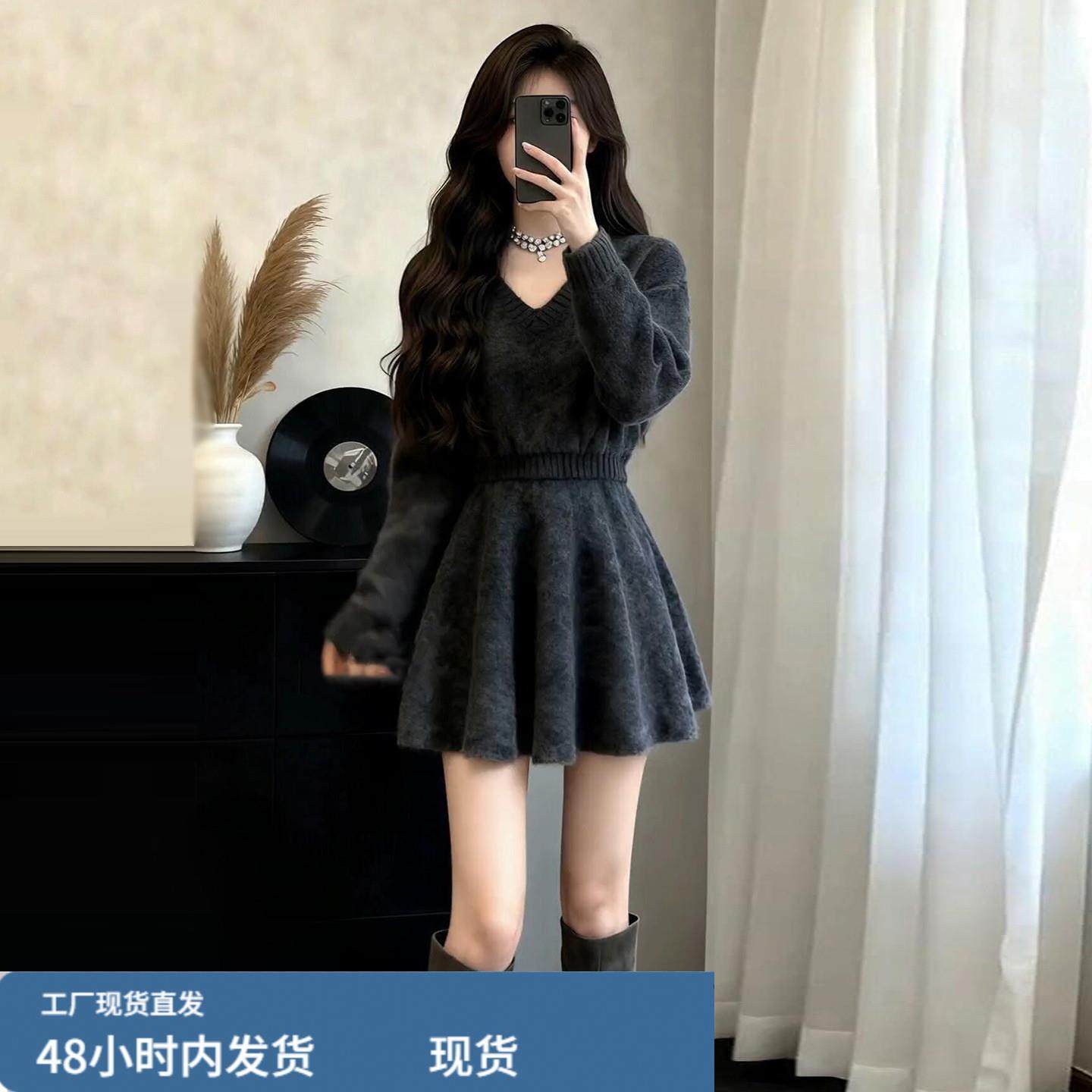 2025新款灰色v领针织长袖连衣裙子女秋冬季气质收腰内搭毛衣短裙,运动/瑜伽/健身/球迷用品,瑜伽短裙,淘宝优惠券,粉丝福利购,淘宝优惠卷