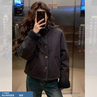 2026新款今年流行爆款深棕色立领皮毛一体加绒加厚短款羊羔毛外套