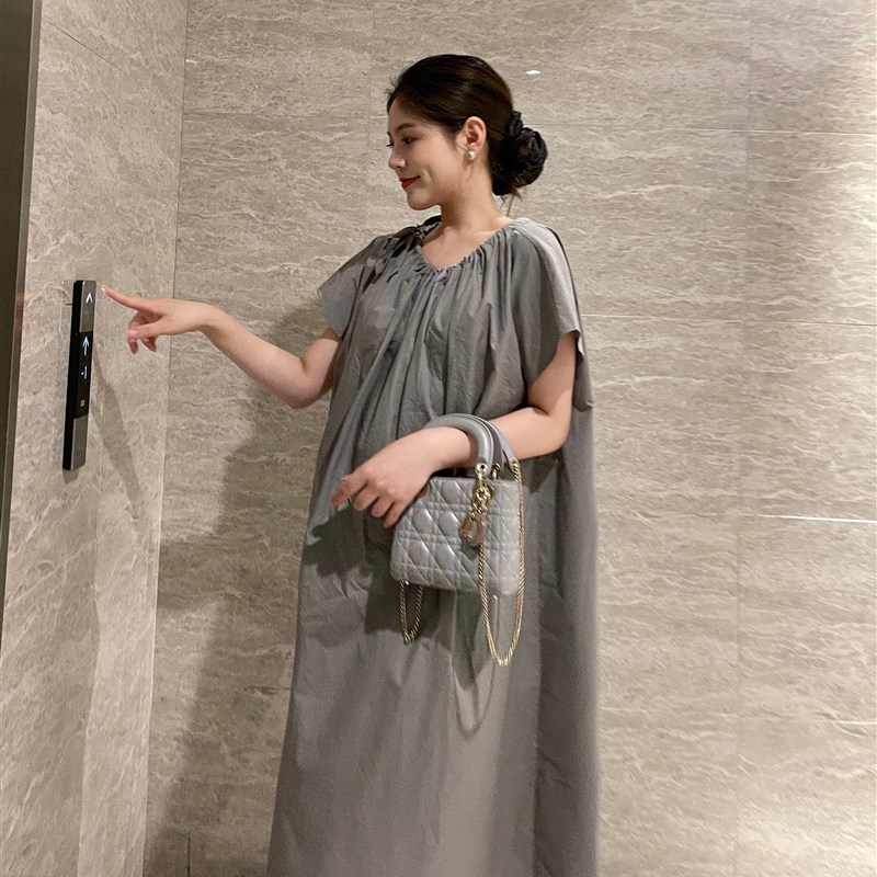 PEIPEI孕妇装 夏天半飞袖设计V领中长款高端连衣裙宽松大码潮妈夏