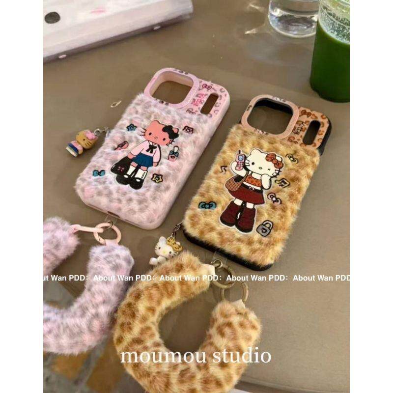日韩毛绒豹纹KT手带适用iPhone15苹果16手机壳17promax新款13潮14