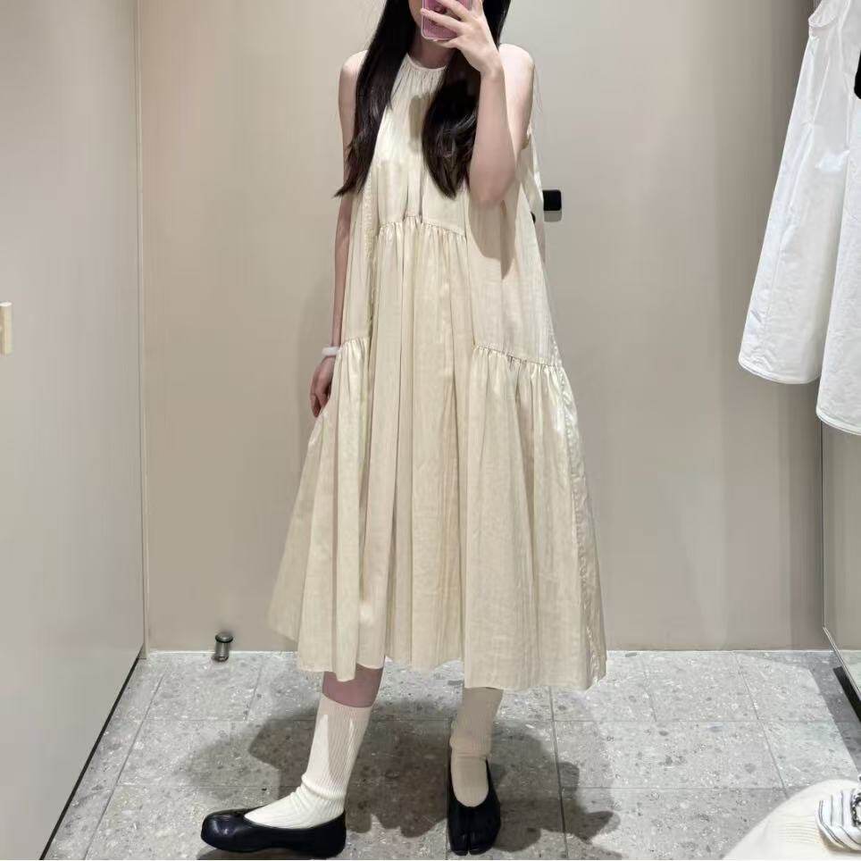 CS女装纯色度假风抽褶中长款
