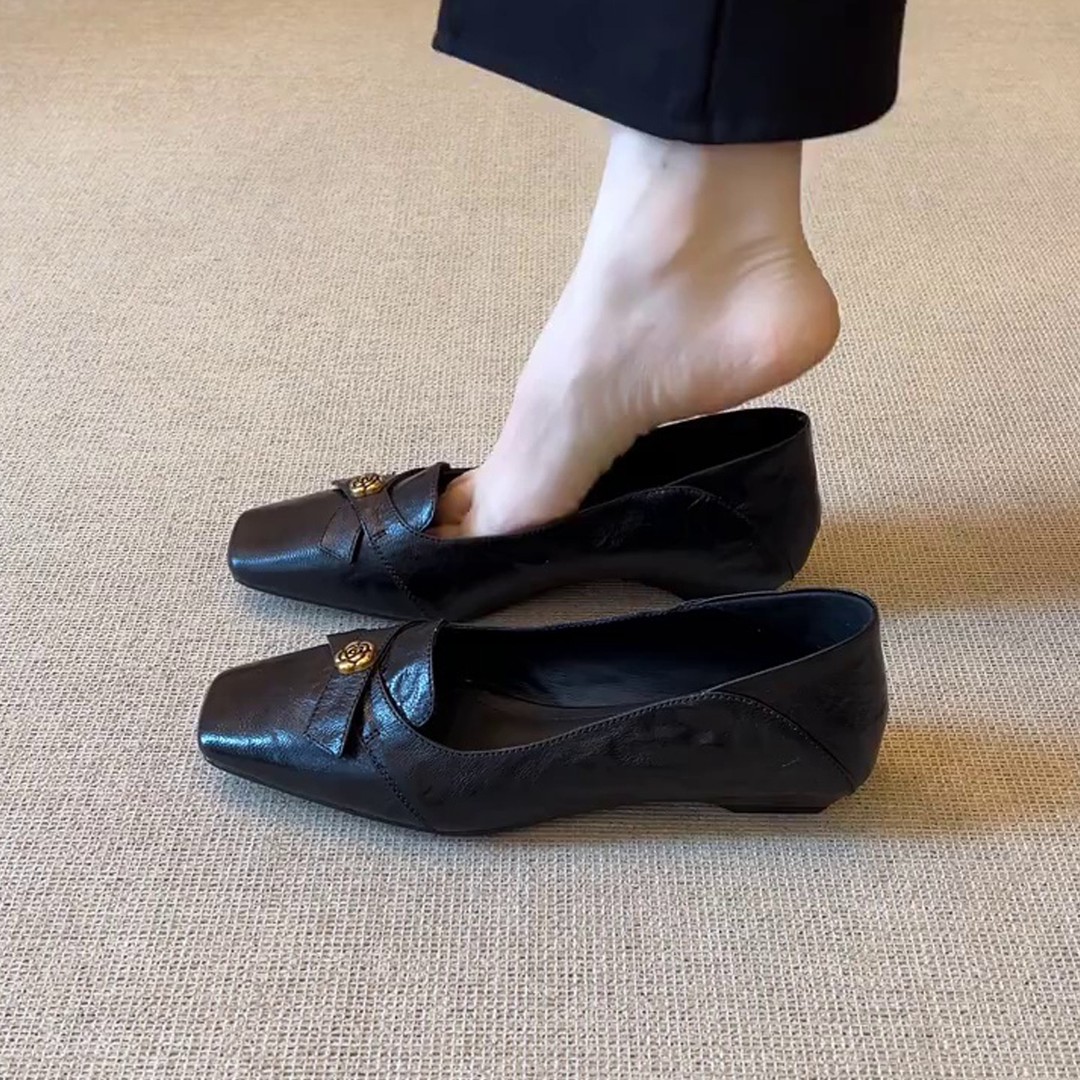 自留版~法式软皮单鞋女夏山茶花乐福鞋通勤百搭浅黑色头玛丽珍鞋