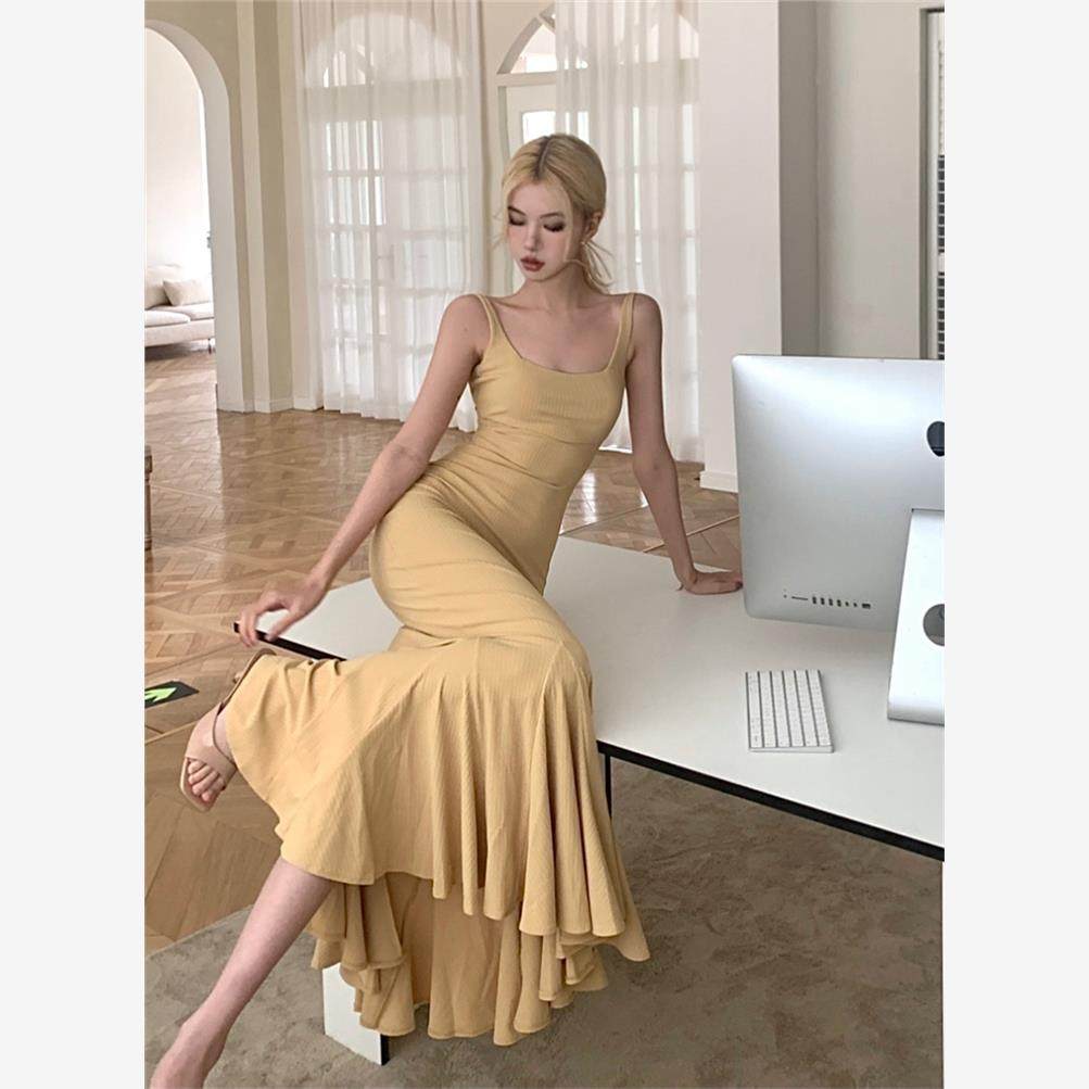 黄色法式吊带连衣裙女夏季纯欲风裙子高级感步步生莲鱼尾包臀长裙