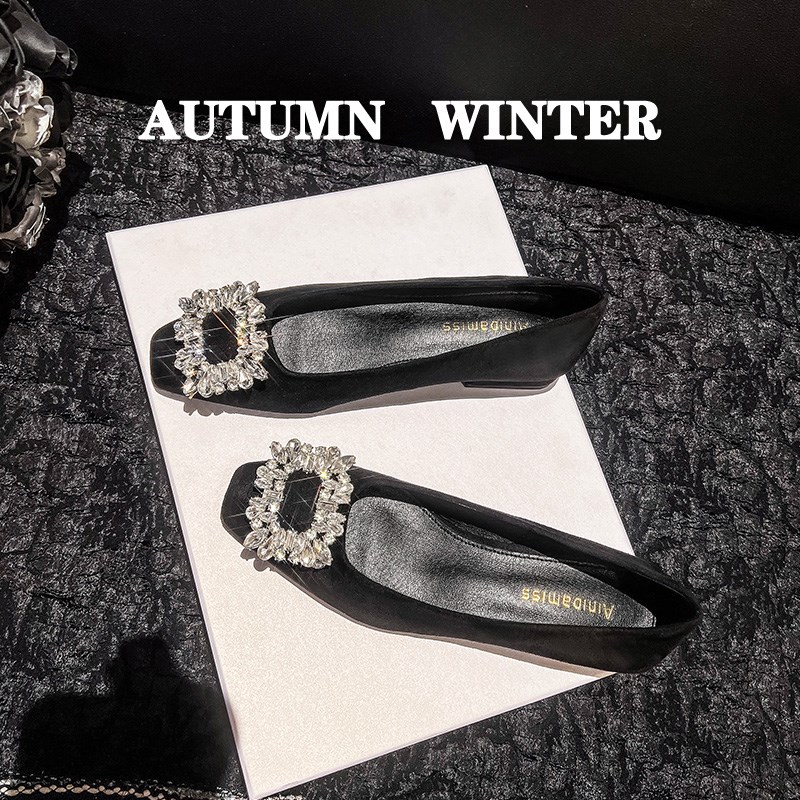 法式晚晚风气质单鞋女浅口202z4新款春秋鞋子黑色水钻粗跟低跟瓢