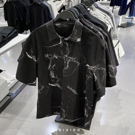 柜319!夏季新款男装宽松凉感印花短袖泡泡纱衬衫衬衣7380554 021