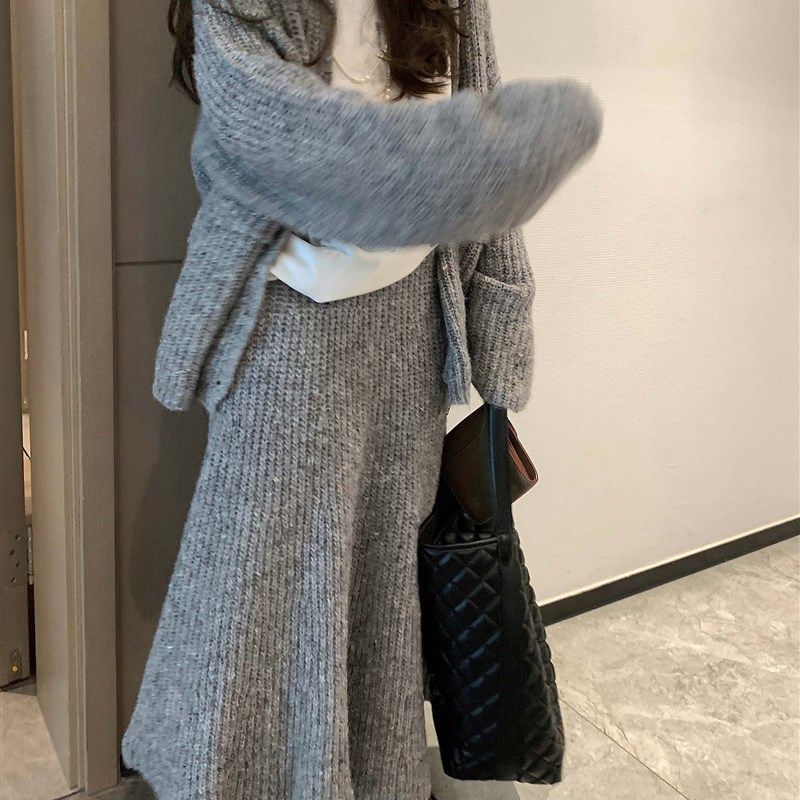 宽松针织套装女冬2024开衫毛衣松紧高腰毛线长裙套装阔腿裤两件套