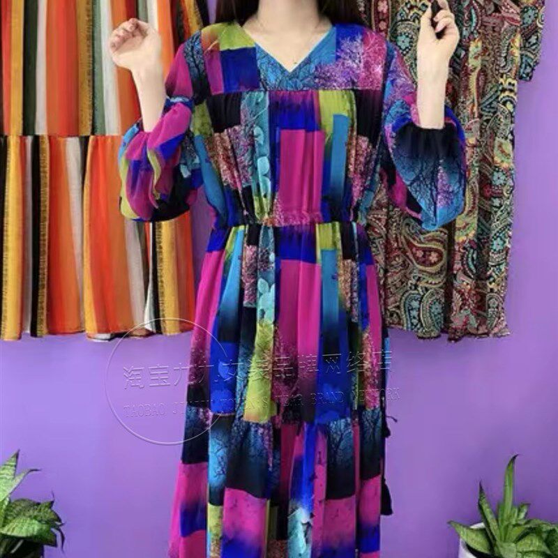 春季碎花洋气过膝长裙女士长袖大码显瘦V领法式灯笼袖收腰连衣裙