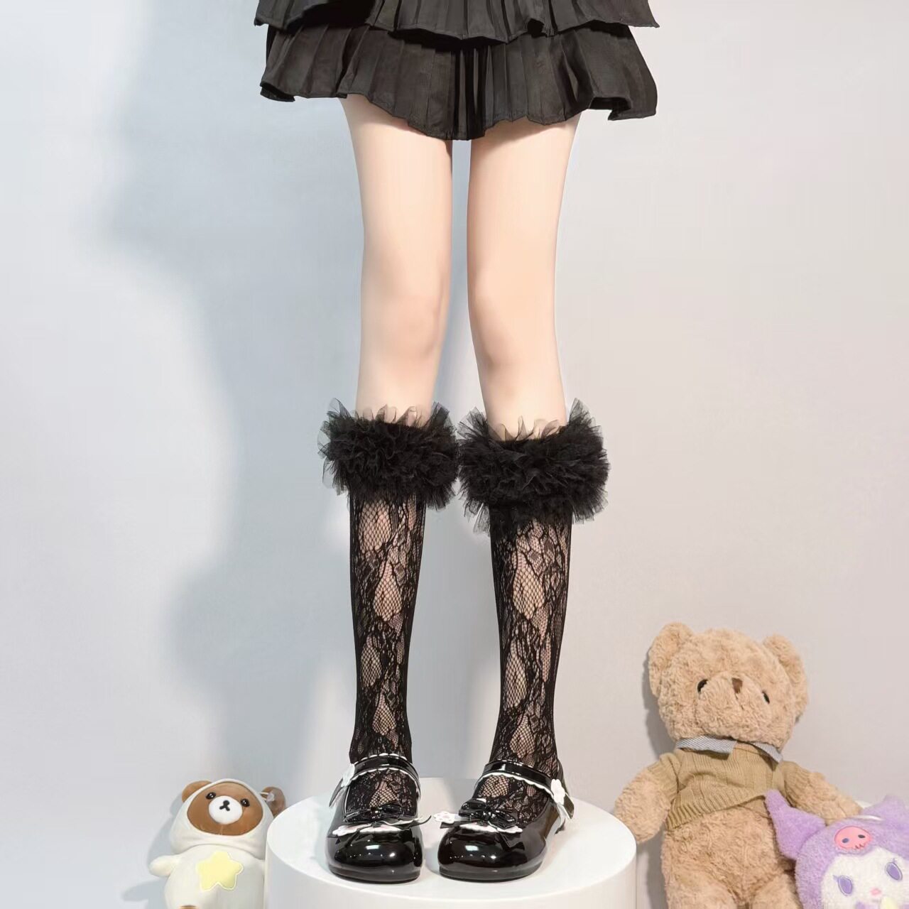 Lolita蝴蝶结蕾丝网眼中筒袜图片