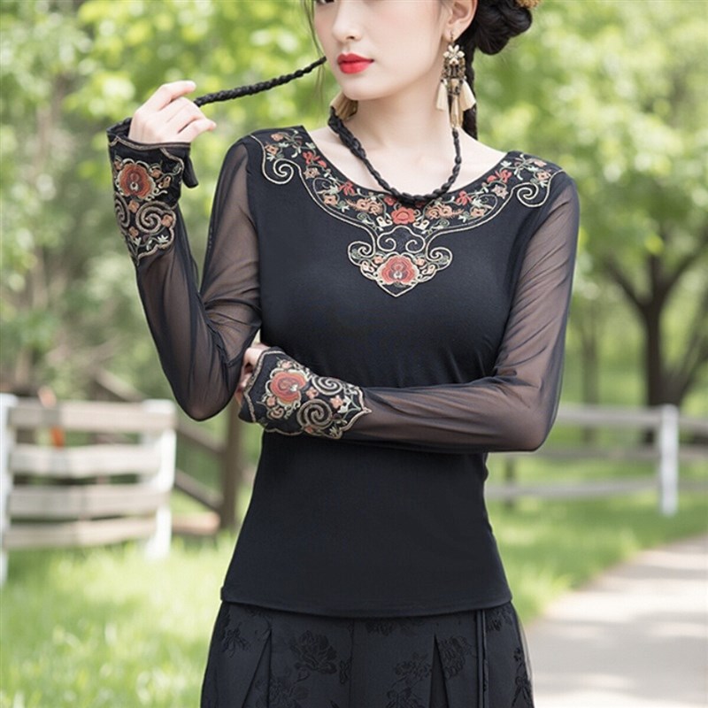 新中式国风复古上衣民族风刺绣内搭打底衫女春夏长袖圆领修身t恤