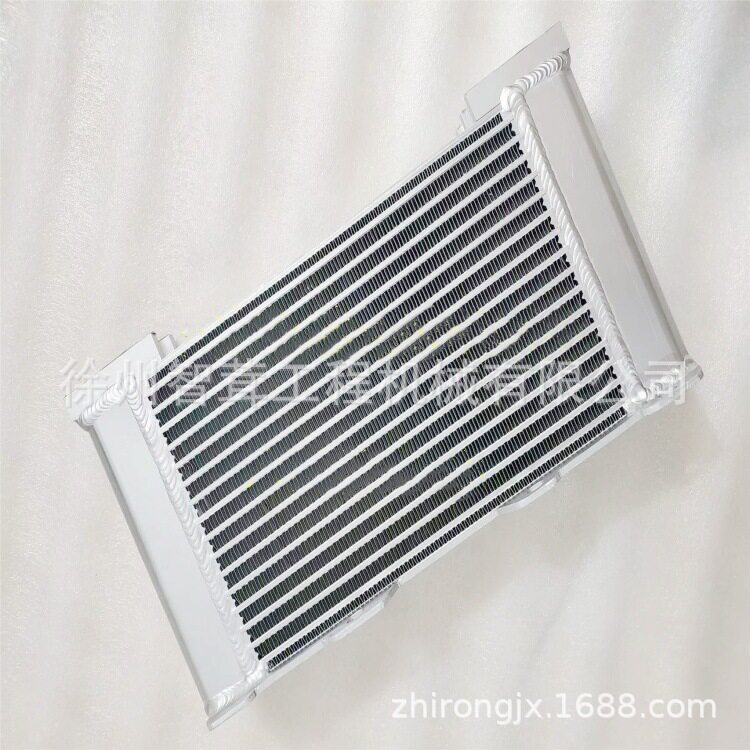 三一C8压路机散热器 水箱散热片 风扇水箱 压路机配件