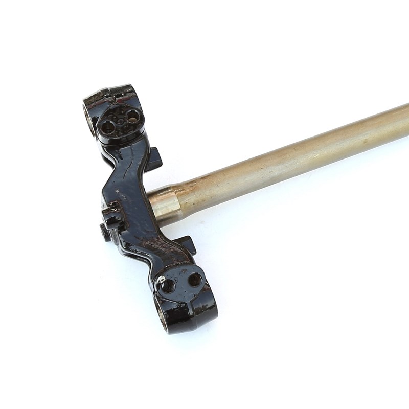 适用VN100/VM100/VF100摩托A车HJ100T-8C下联板三星方向柱立柱立