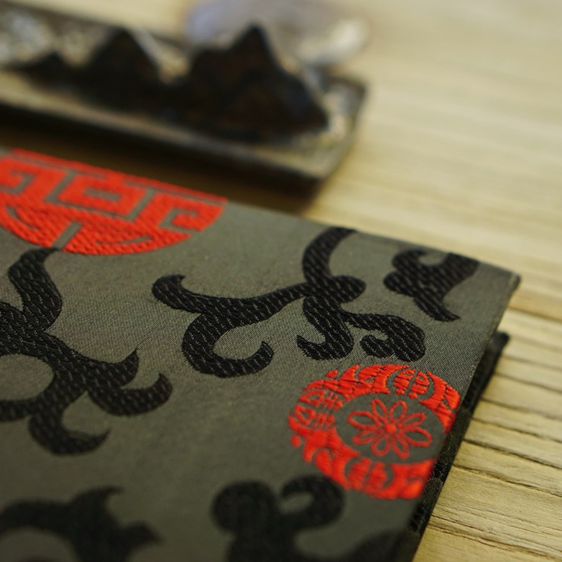 躲在耳里御干硬面本黑色绸缎布面日记事本中国风古风YA5男士礼