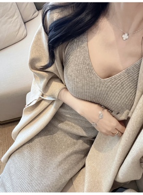 莫希MXON 【莫奈花园】温柔风V领针织吊带裙显瘦性感开衩连衣裙