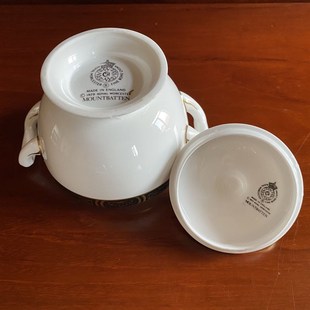 Royal Worcester 1979年 皇家伍斯特糖罐盖罐 Mountbatte.n 骨瓷
