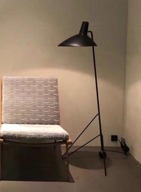 丹麦经典Tripod落地灯北欧现代简约客厅沙发书房卧室三脚架鸭嘴灯