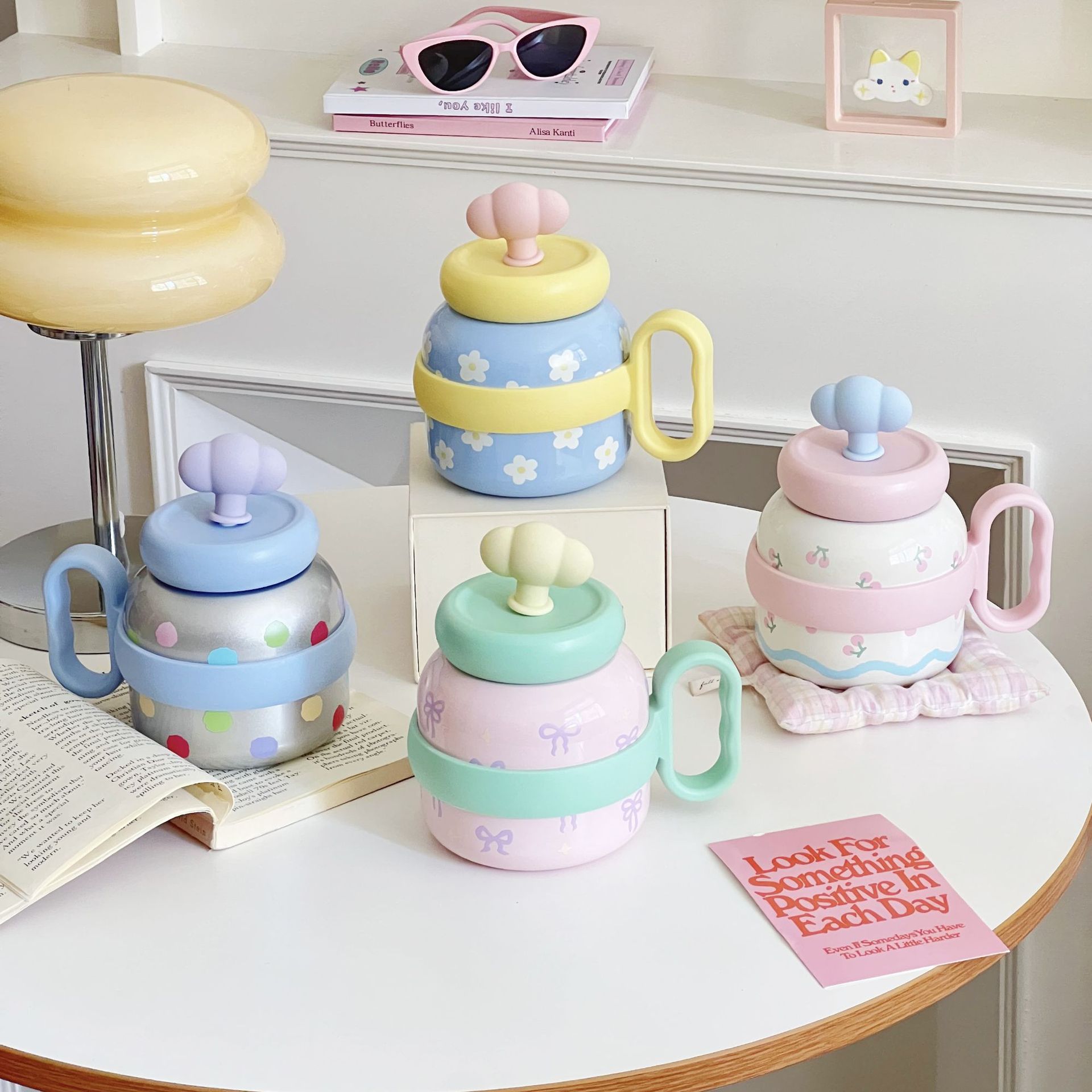 日本品质新款高颜值网红大肚杯大容量可爱儿童水杯手柄便携吸管咖