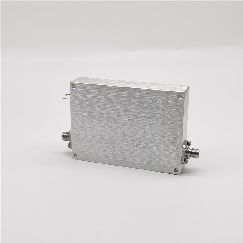 50-4000MHz 35dBm/3W功率 37EdB增益 SMA 28V 射频功率放大器