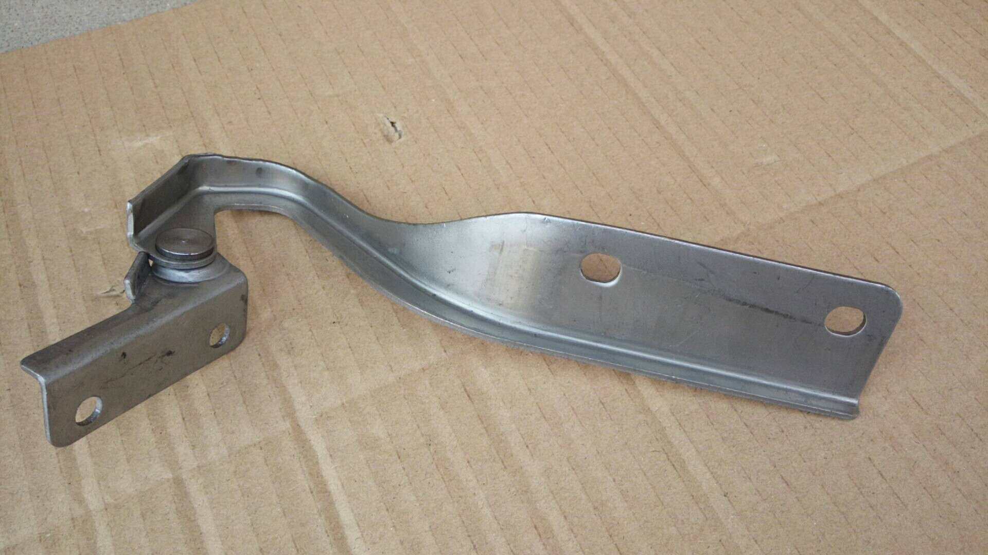 适用一汽佳宝6350佳宝6371 v52 v70 v80前机盖引擎盖铰链合页配件