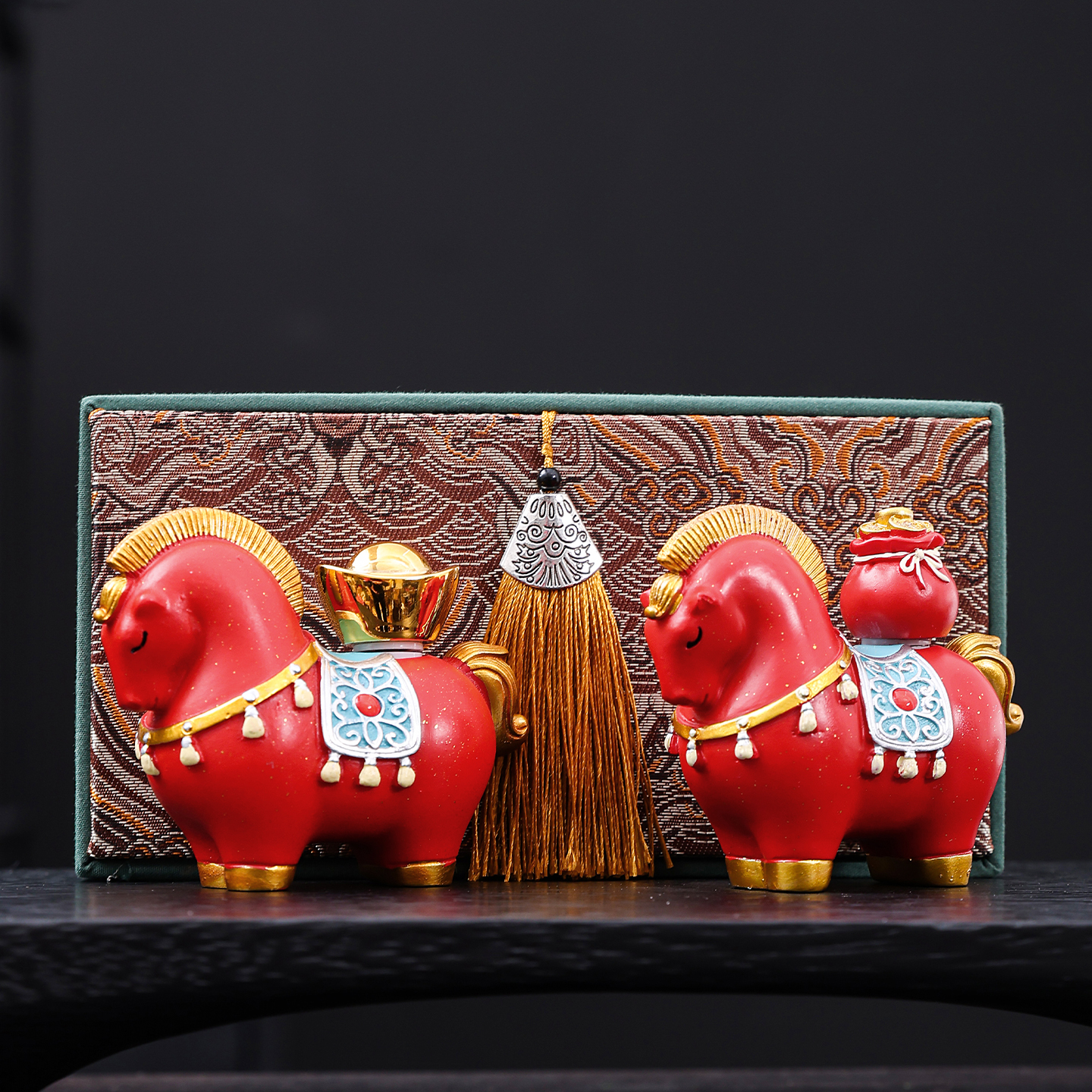 国潮马摆件工位桌面办公室茶桌茶宠装饰招财工艺品高级感生日礼物